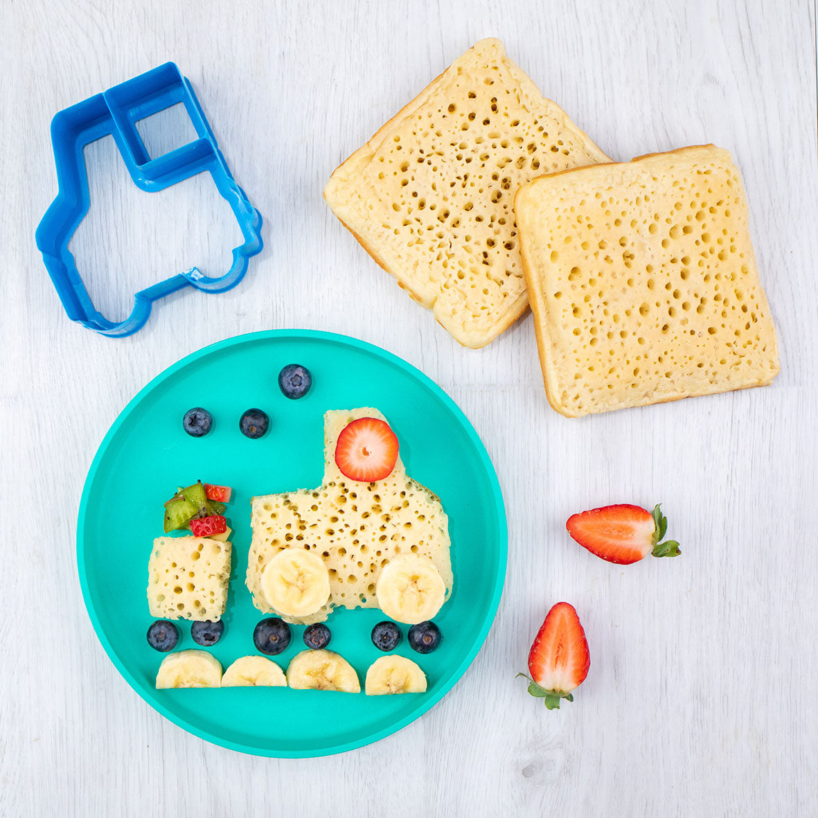 Lunch Punch Sandwich Cutters - Transit